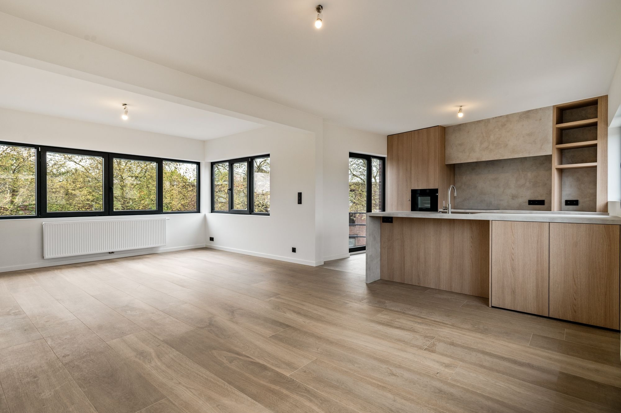 Volledig gerenoveerd appartement met 2 ruime slaapkamers op toplocatie in Mariaburg! - foto 1