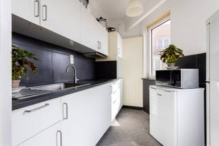 Bent u opzoek naar een appartement met 1 slaapkamer in hartje Antwerpen? Dan is dit appartement gelegen op de vierde verdieping (met lift) iets...