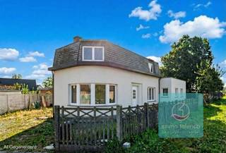 immo Talenco verkoopt te Neerveldstraat 26 – 1745 Opwijk deze grotendeels gerenoveerde eengezinswoning van het type open bebouwing op...