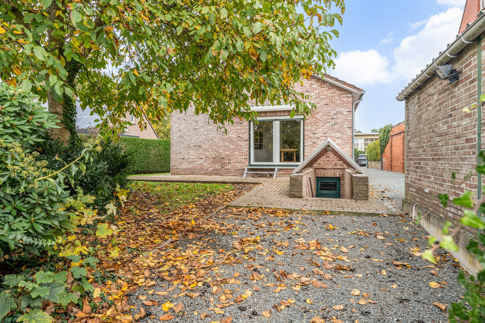 🏡 Te koop: charmante gelijkvloerse woning met topligging in hartje Houthalen – geen renovatieplicht! - foto 1