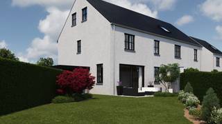 <span>Ben je op zoek naar een ruime, energiezuinige nieuwbouwwoning met drie slaapkamers en een aanzienlijk perceel? Dan is deze woning in Achel precies wat je zoekt! Dankzij de rustige, groene ligging, de BEN-uitvoering en de vrije keuze in afwerkingsgraad biedt deze woning alles wat je nodig hebt.</span><br /><br /><span>Deze nieuwbouwwoning is rustig gelegen in het groene Achel, nabij het centrum met winkels, scholen en horeca. De omgeving is omringd door natuur en tal van fiets- en wandelroutes.</span><br /><br /><span>INDELING</span><br /><span>Gelijkvloers:</span><br /><span>- Inkomhal</span><br /><span>- Apart toilet</span><br /><span>- Berging</span><br /><span>- Keuken</span><br /><span>- Eethoek</span><br /><span>- Zithoek</span><br /><span>- Carport, (vergunning voorzien, plaatsing door de koper)</span><br /><br /><span>Verdieping:</span><br /><span>- 3 slaapkamers</span><br /><span>- Nachthal</span><br /><span>- Badkamer</span><br /><span>- Apart toilet</span><br /><br /><span>Zolder:</span><br /><span>- Zolderkamer 1 + 2</span><br /><span>- Technische ruimte</span><br /><span>- Berging</span><br /><br /><span>TROEVEN</span><br /><span>+ BEN-woning met E-peil kleiner of gelijk aan E20</span><br /><span>+ Zeer lage energiefactuur</span><br /><span>+ Casco + of volledige afwerking ook mogelijk</span><br /><span>+ Vloerverwarming en -koeling (vanaf casco plus)</span><br /><span>+ Zonnepanelen en regenwaterrecuperatie (vanaf casco plus)</span><br /><span>+ Eigen inspraak in de eindafwerking bij aankoop volledig afgewerkt</span><br /><br /><span>De woningen kunnen casco, casco plus of volledig afgewerkt conform het lastenboek gekocht worden.</span><br /><span>De geadverteerde prijs op de website is casco.</span><br /><br /><span>Wil je deze woning graag bezichtigen of wens je meer informatie? Contacteer ons en we helpen je dichtblij verder!</span>