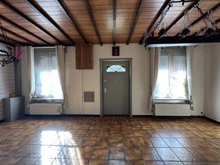 Prijsvoorstel welkom!Ben je op zoek naar een ruime woning met veel potentieel? Deze gezinswoning biedt tal van mogelijkheden, met een grote tuin,...