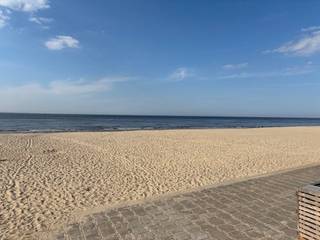 Recent vernieuwd appartement van ongeveer 120 M2 gelegen in de mooie dijkresidentie ' Montana.Het gebouw heeft reeds een totale gevelrenovatie...