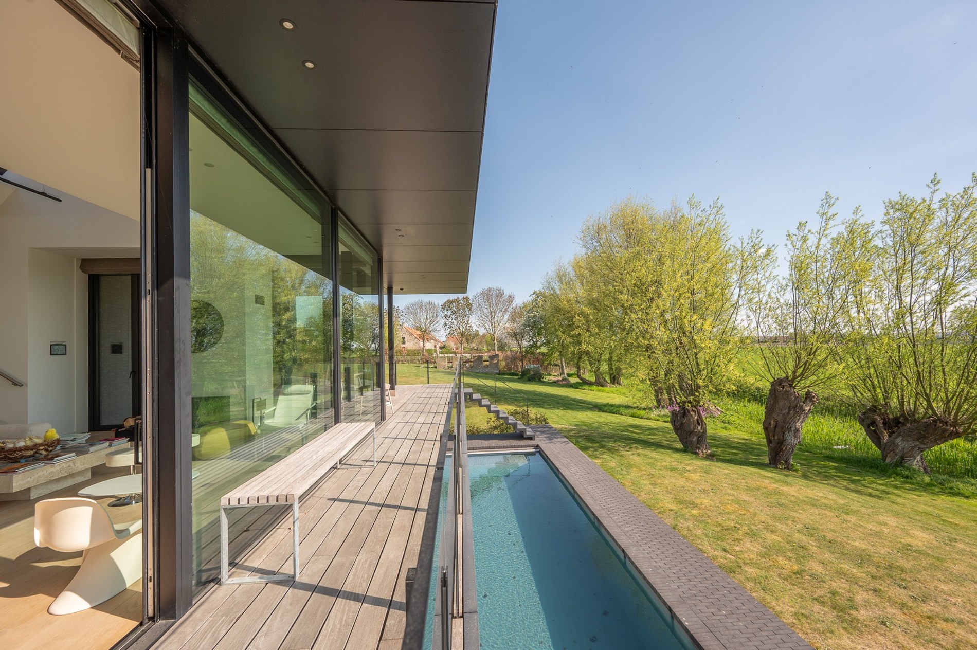 Uniek eigendom met adembenemende zichten gelegen op een perceel van ongeveer 3000 m². - foto 5