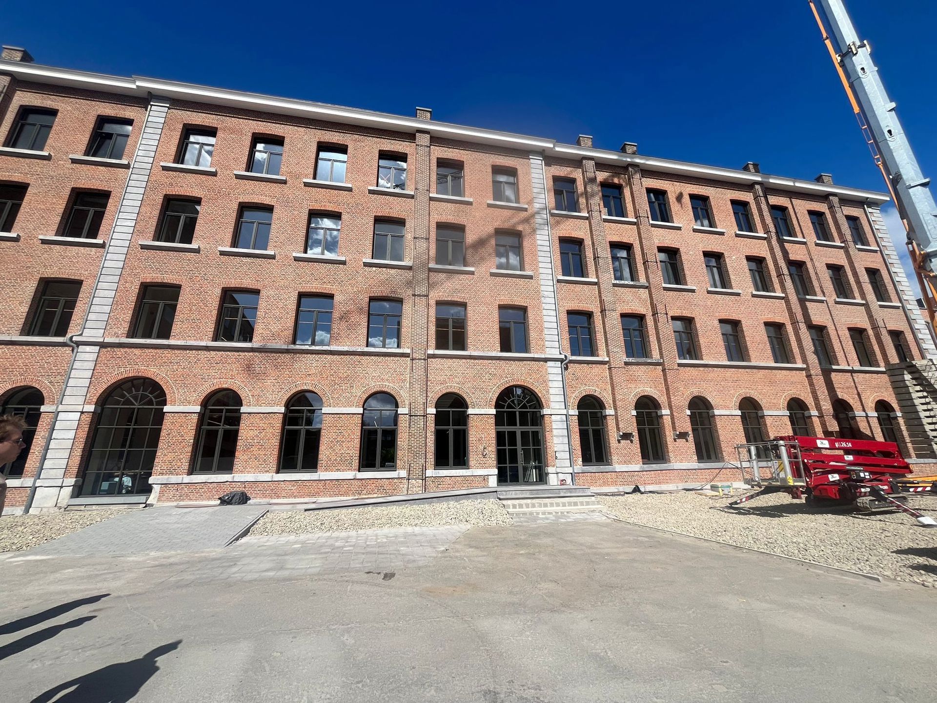 Mechelen-Zuid: moderne kantoren  1.750 m² in historisch pand - foto 5