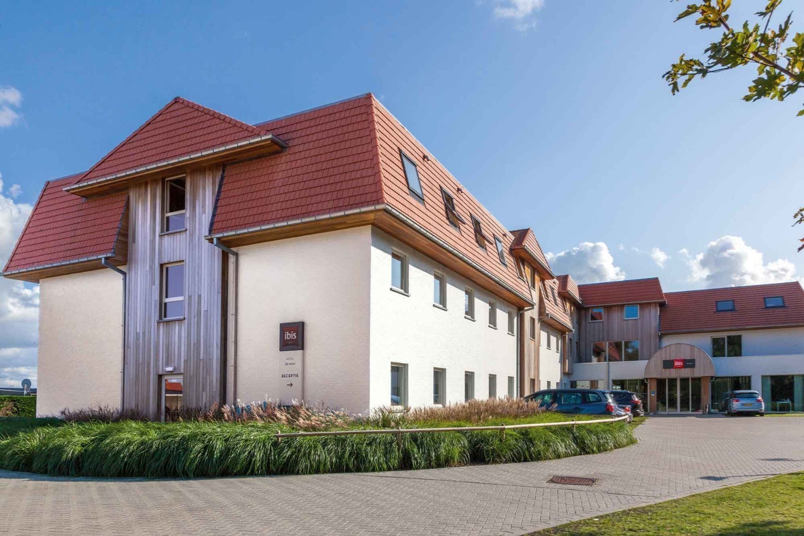 Uw Perfecte Investering aan de Belgische Kust: Hotelkamer in Ibis De Haan - foto 2