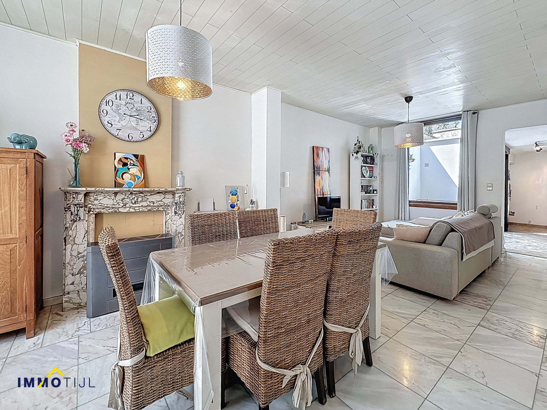 Mooi vernieuwde woning in hartje Aalst!  - foto 2