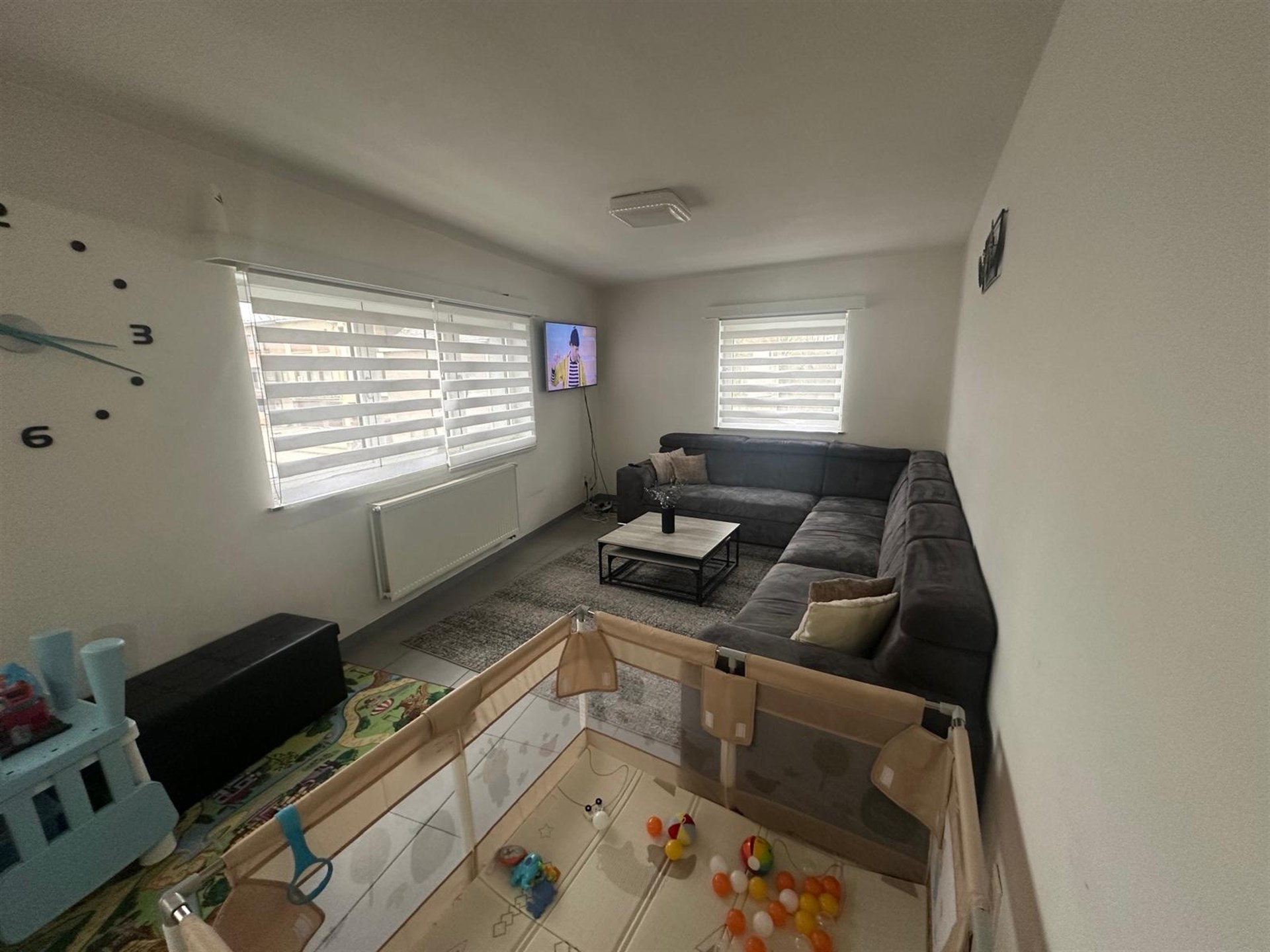 Ruim appartement met 2 slaapkamers en garage - foto 4