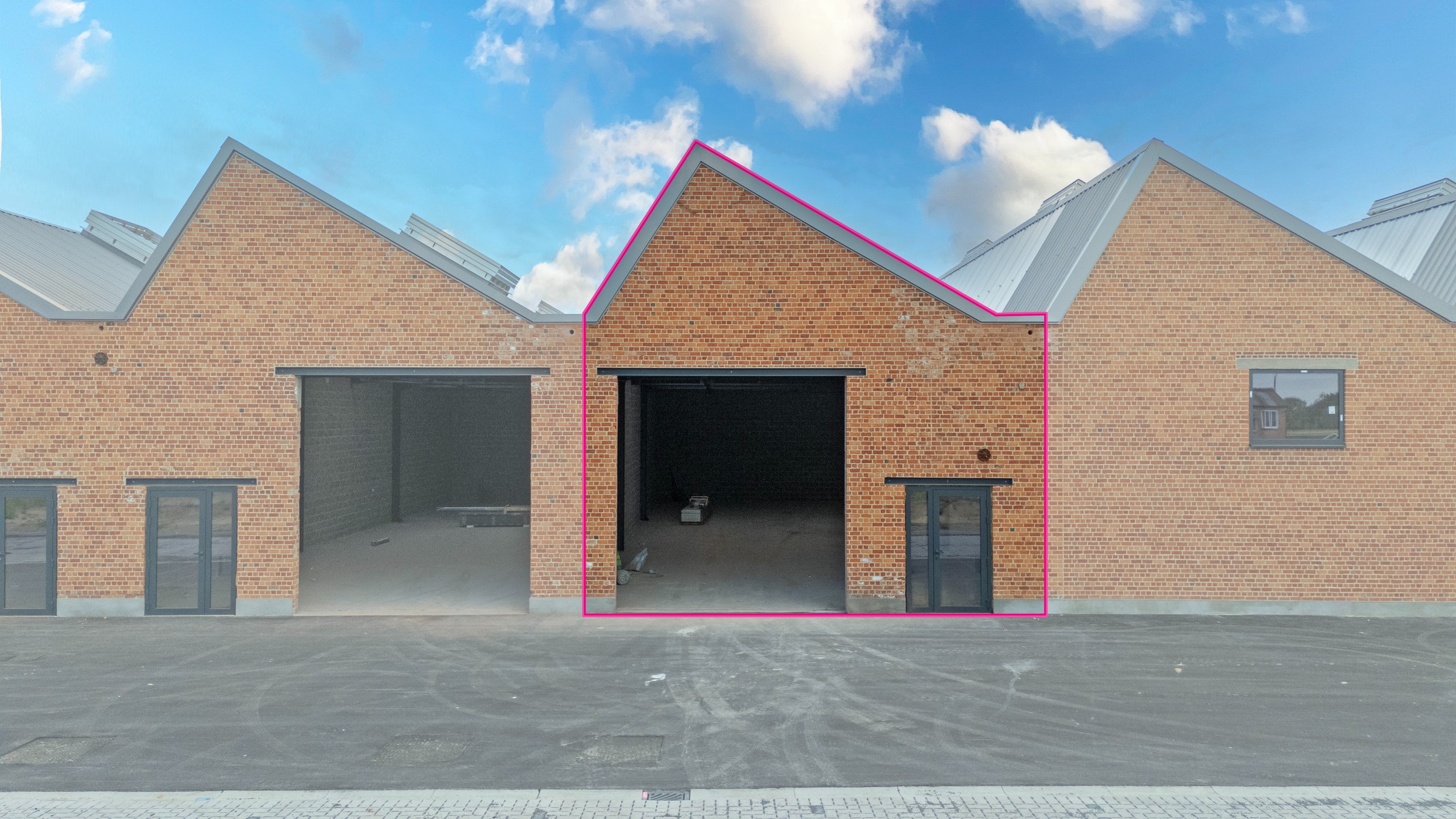 Magazijn te huur van 198 m² te Kalken (Nerenweg) - foto 1