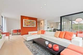 Luxueuze designvilla in Sint-Lievens-HoutemOntdek deze moderne, hoogwaardig afgewerkte villa met 307m² bewoonbare oppervlakte op een perceel van...