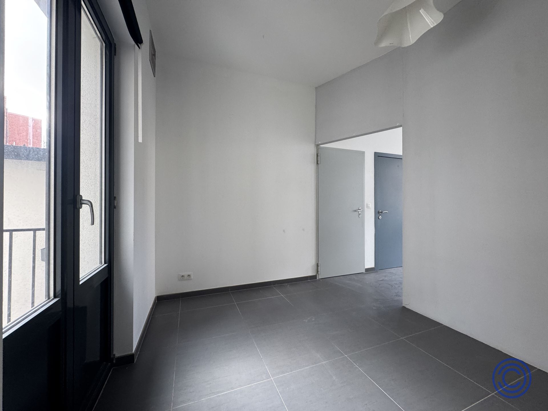 Studio met balkon op ideale locatie vlakbij Marnixplein.  - foto 5