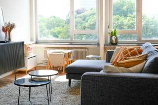 Op een toplocatie, recht tegenover het Koning Albertpark en Harmoniepark, ligt dit karaktervolle appartement. Hier woon je op een boogscheut van...