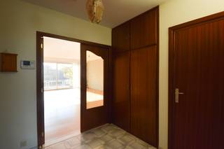 RUIM APPARTEMENT MET PARKZICHT, GARAGE EN TERRAS OP TOPLIGGING IN MERKSEMGelegen op de derde verdieping van een verzorgd appartementsgebouw met lift,...