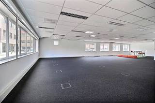 Dit kantoorgebouw is uitstekend gelegen in een kwalitatief kantorenpark met een vlotte bereikbaarheid. Verschillende oppervlaktes mogelijk,...