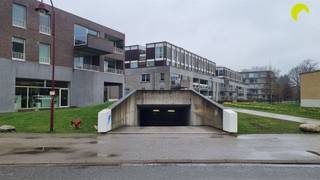 Centraal gelegen, in het project Midden in Boechout, wordt deze autostaanplaats te koop aangeboden.De parking is onmiddellijk beschikbaar. * Gelegen...