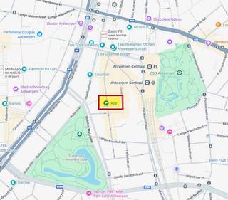 Staanplaats voor personenwagen te huur in afgesloten parking (14 plaatsen).Toegang via elektrische poort...