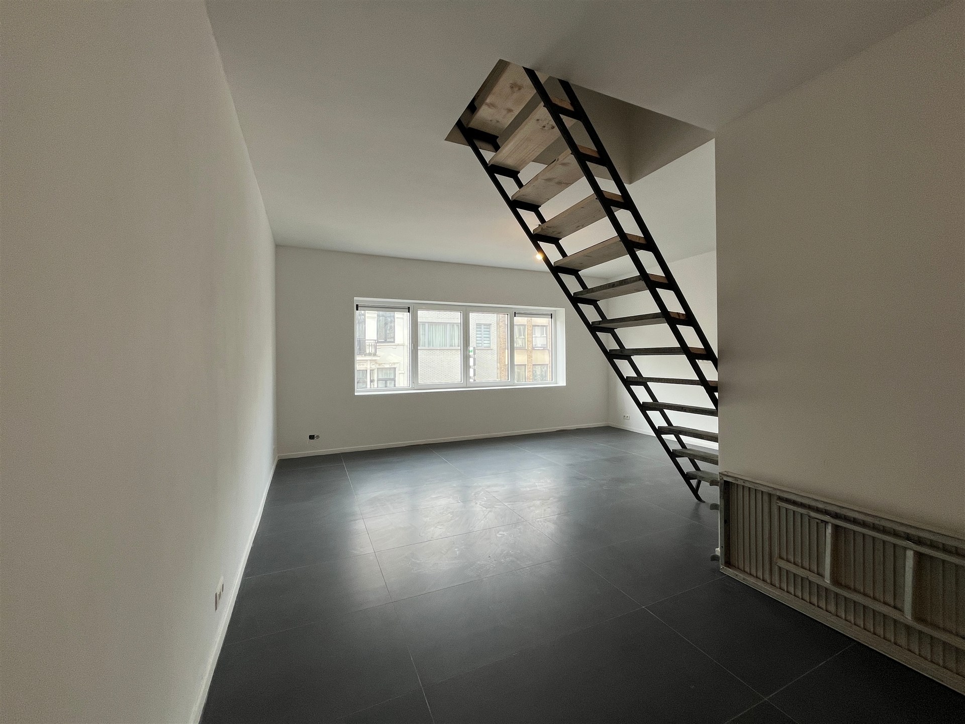Volledig gerenoveerd Duplex-appartement! - foto 3