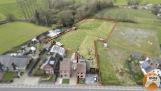 LUMMEN - Instapklare woning op 57aHeel centraal gelegen, op 4 km van de autostrade en vlakbij winkels en scholen.Deze woning is instapklaar te noemen...