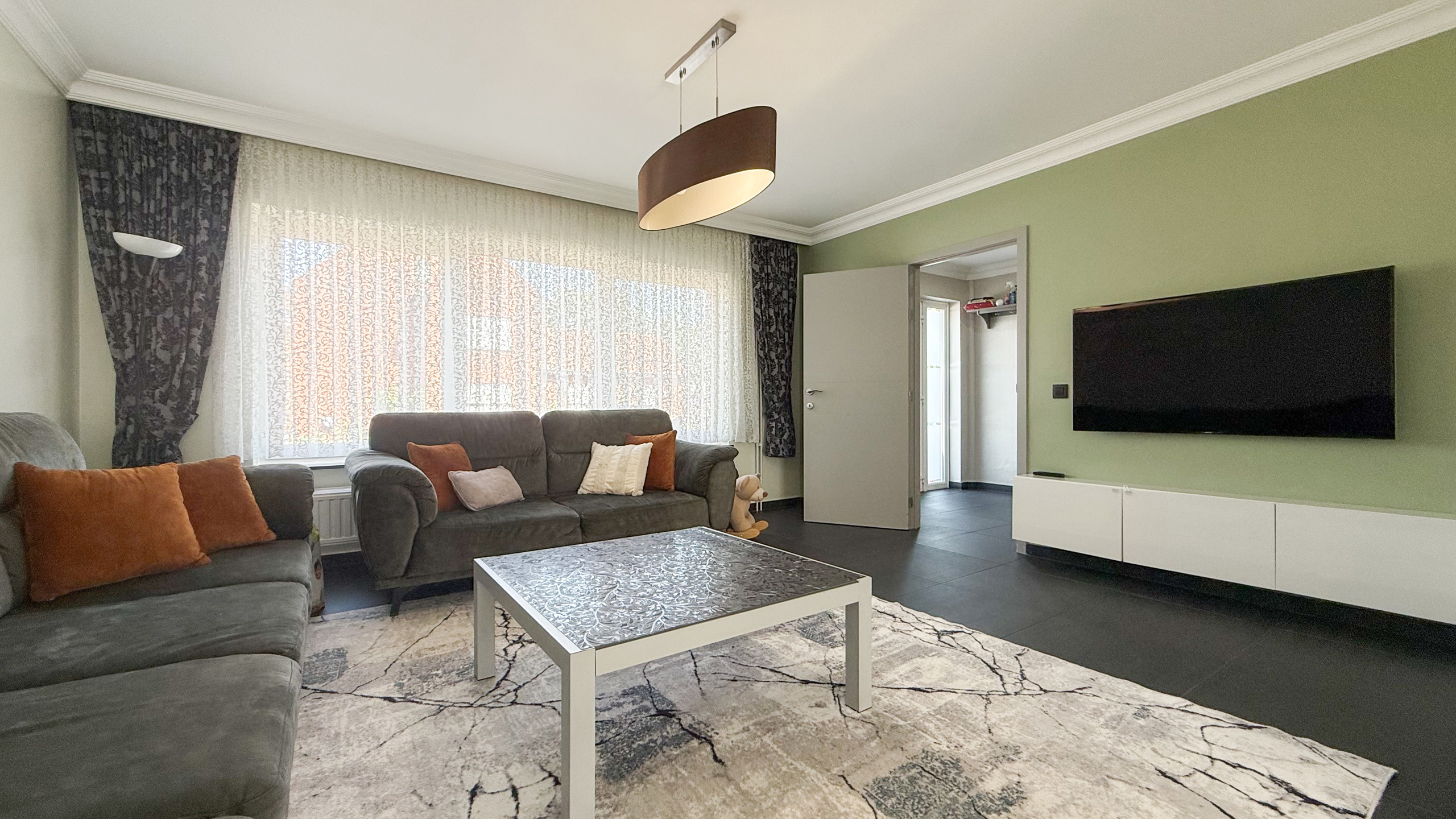 Instapklare woning met 3slpks, kelder en mooie tuin in Ham! - foto 4