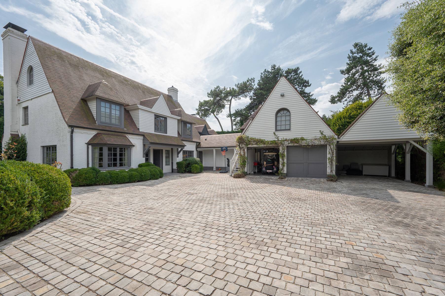 House for sale in Knokke-Heist with 6 bedrooms - photo 1