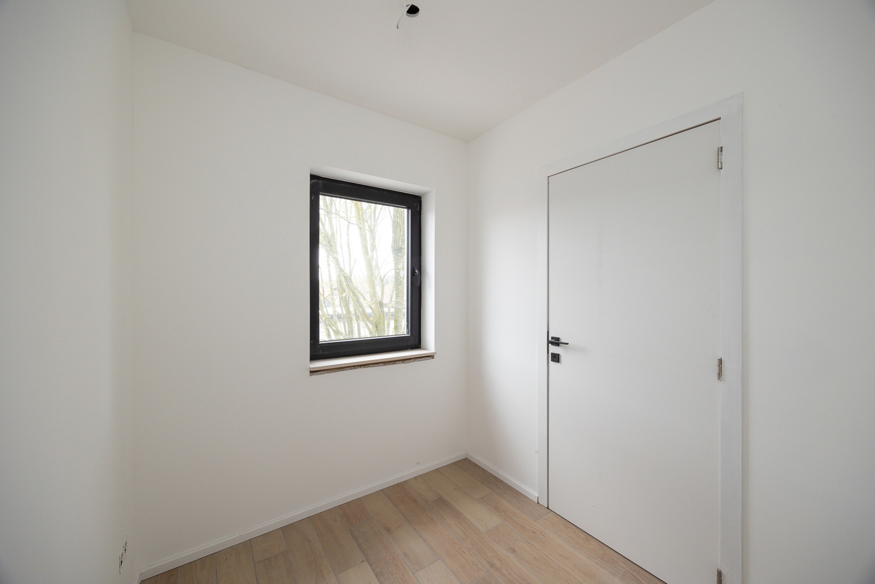 VOLLEDIG GERENOVEERD 1 SLAAPKAMER APPARTEMENT MET TERRAS - foto 5