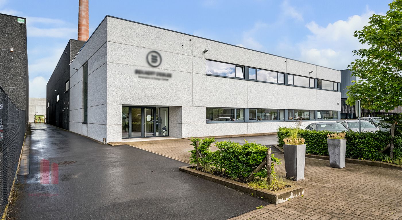 KANTOOR VAN 972 m² MET OF ZONDER MAGAZIJNRUIMTE - photo 1