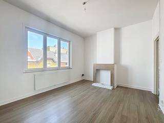 Op zoek naar een ideaal startersappartement of een interessante investering? Ontdek dit charmante 1-slaapkamerappartement gelegen in een...