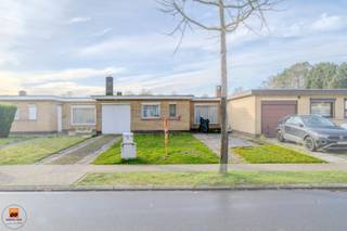 In de "Beukenstraat 22", een rustige - kindvriendelijke - woonwijk, dichtbij het centrum van Evergem, dichtbij scholen, winkelcentra,...