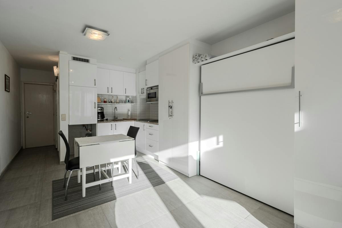 Sunny studio for sale in the center of Middelkerke - photo 5