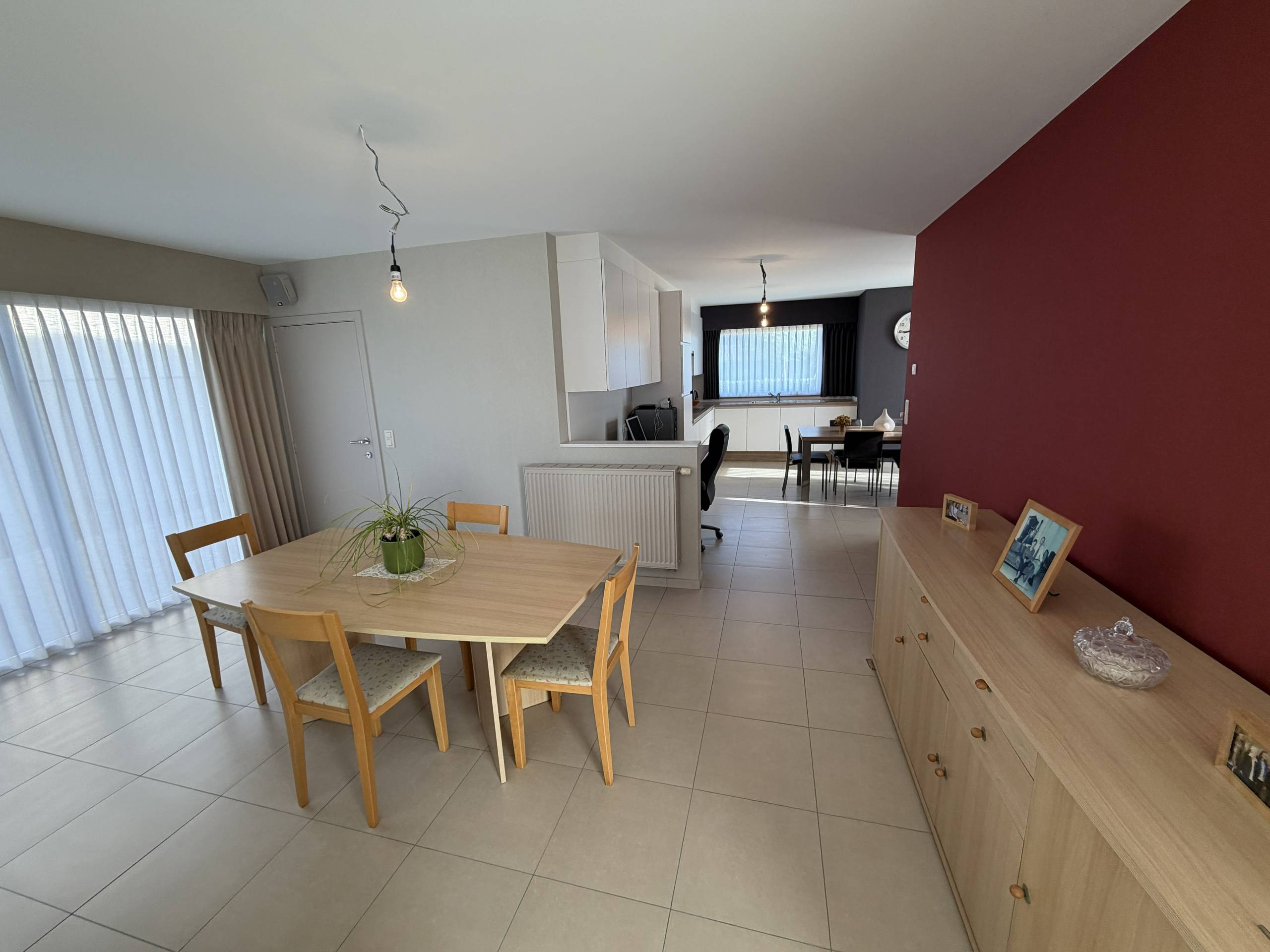 Ruime recente energiezuinige woning met tuin in Beitem - foto 5