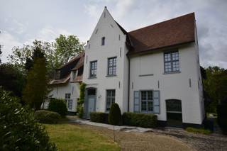 Exclusieve nieuwbouwvilla op toplocatie in SchildeDeze uitzonderlijke nieuwbouwvilla (bouwjaar 2022), ontworpen door Alexis Herbosch, bevindt zich op...