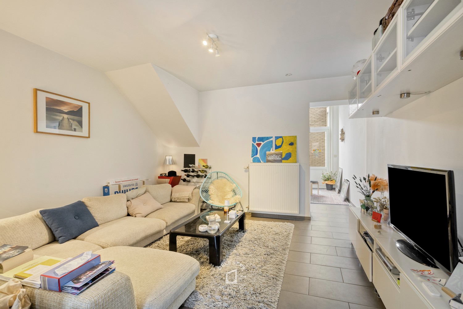 Verrassend ruime en energiezuinige gerenoveerde woning met dakterras en open zicht - foto 4