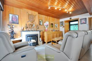 Op een boogscheut van het centrum van Avelgem treffen we deze eigendom. Tal van voorzieningen zoals scholen, openbaar vervoer en winkels bevinden...