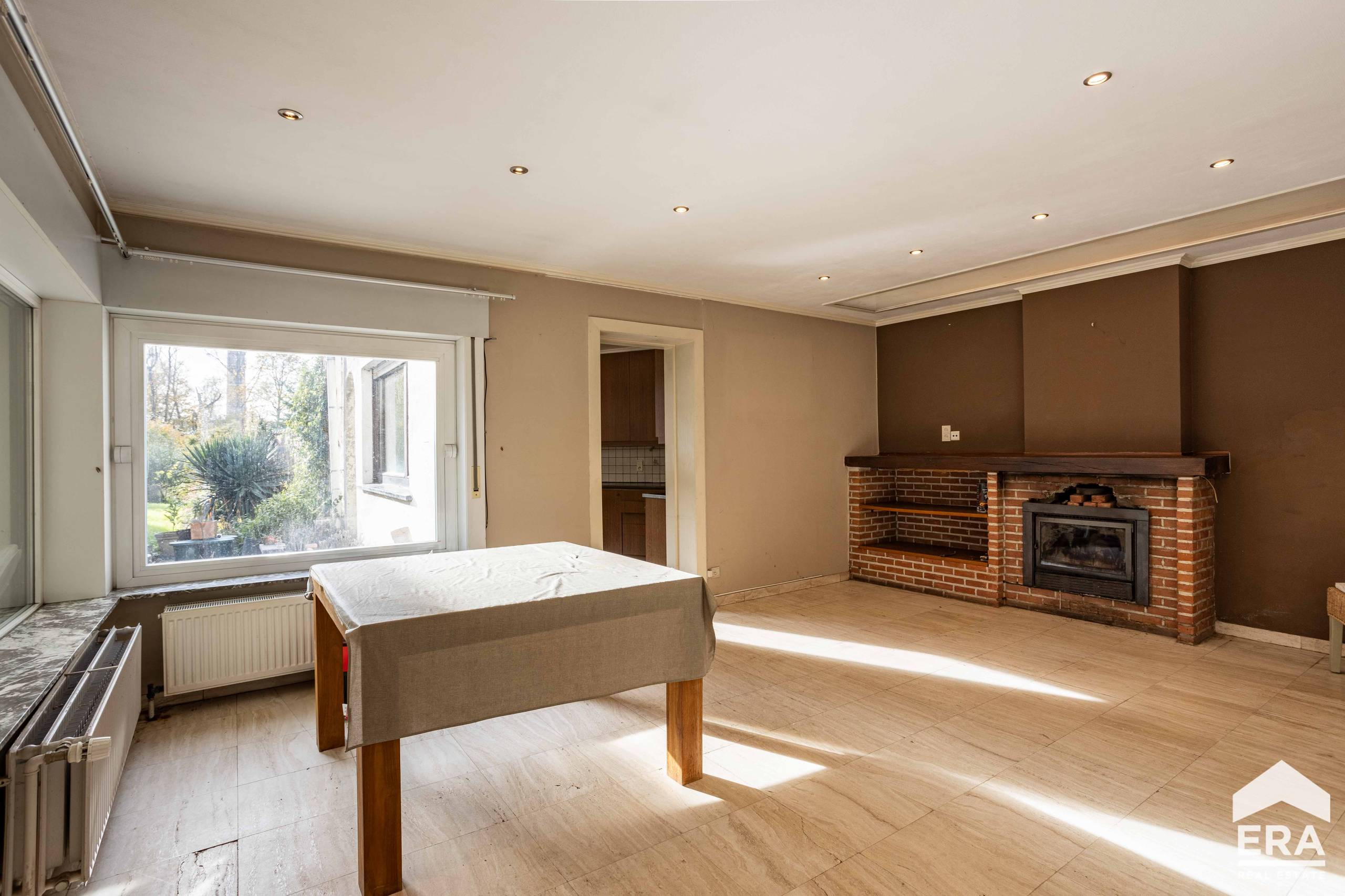 Ruime handels- of gezinswoning met 5 slpk en grote tuin - foto 4