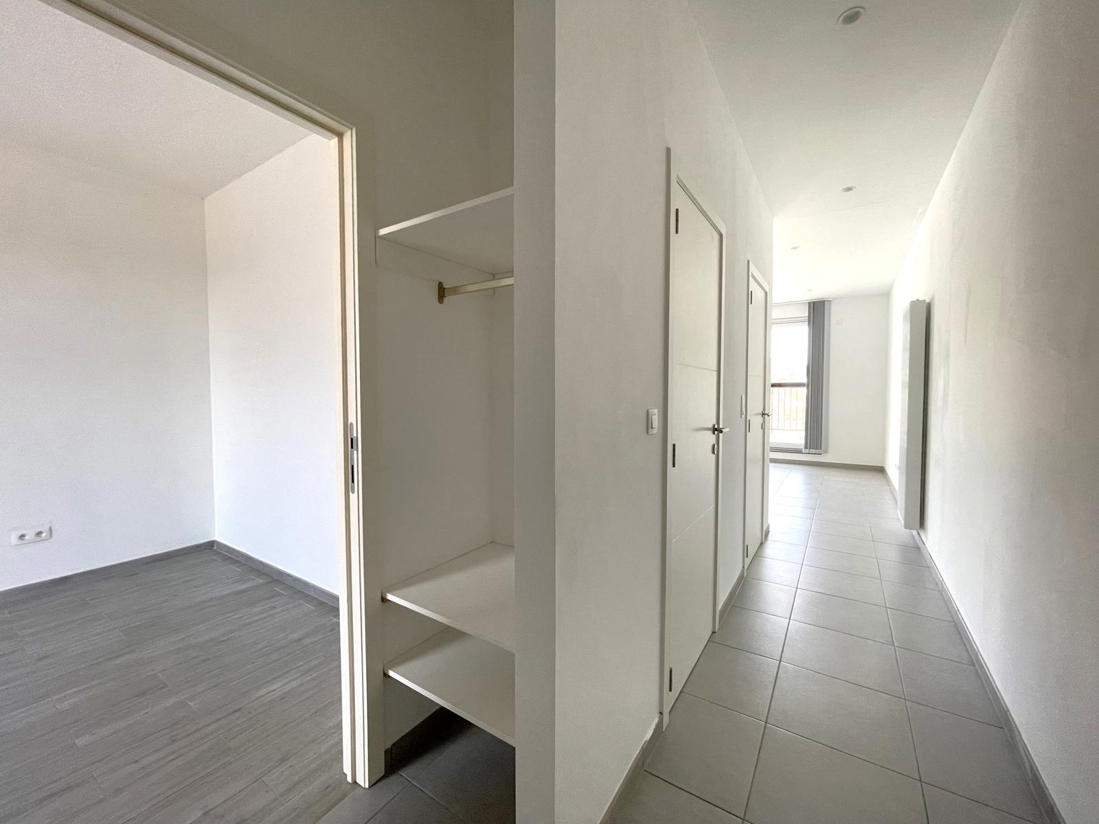 Apartment for rent in Heist-op-den-Berg with 1 bedroom - photo 4