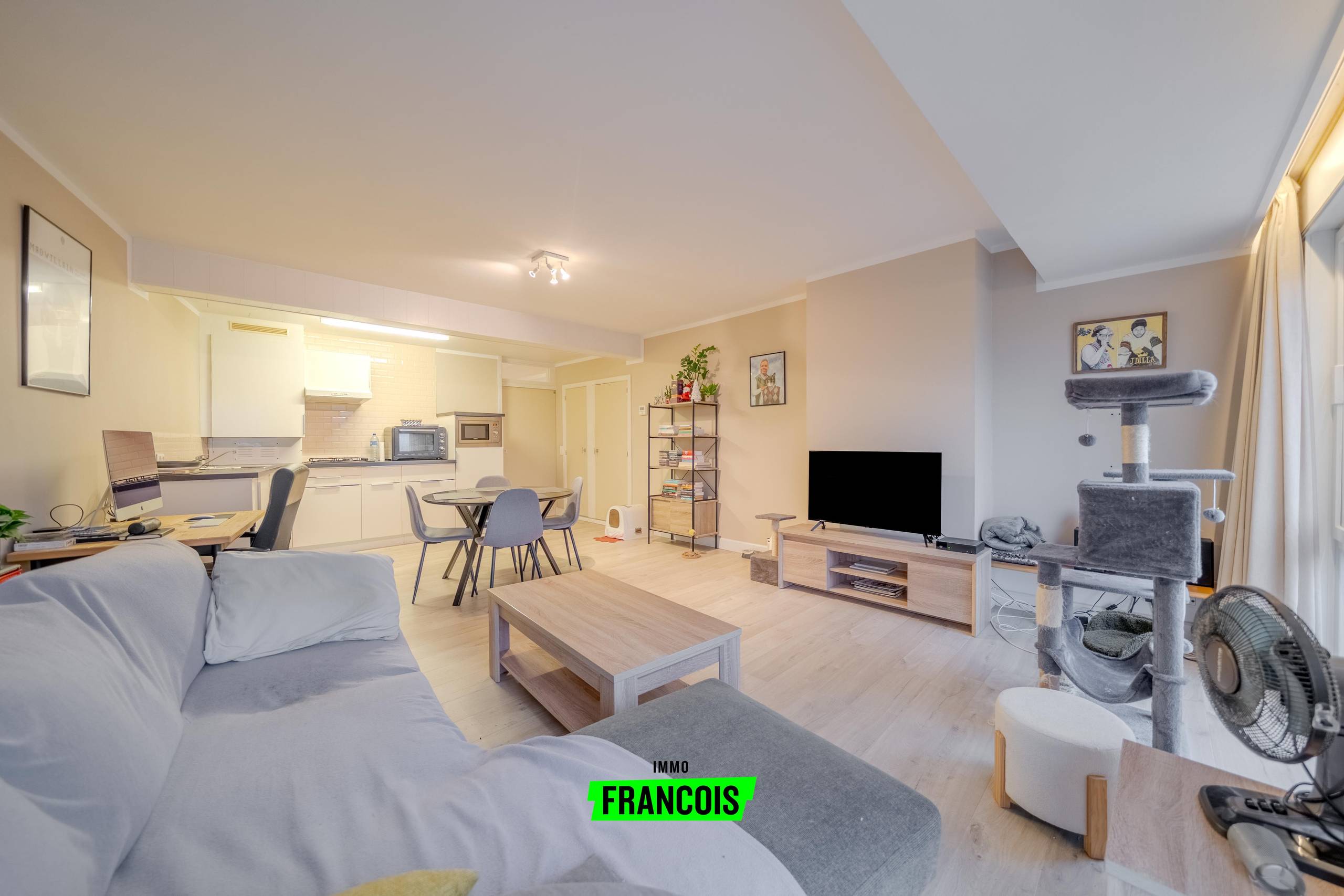 Gerenoveerd appartement met garage op AAA-locatie in Diksmuide te koop - foto 3