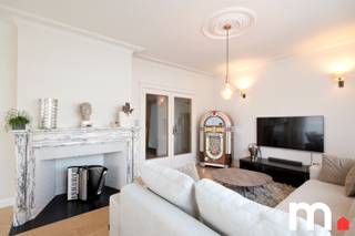 Topper te Harelebeke!Op zoek naar een comfortabel en ruim appartement met alle voorzieningen op het gelijkvloers en een prachtige tuin? Dan is dit...