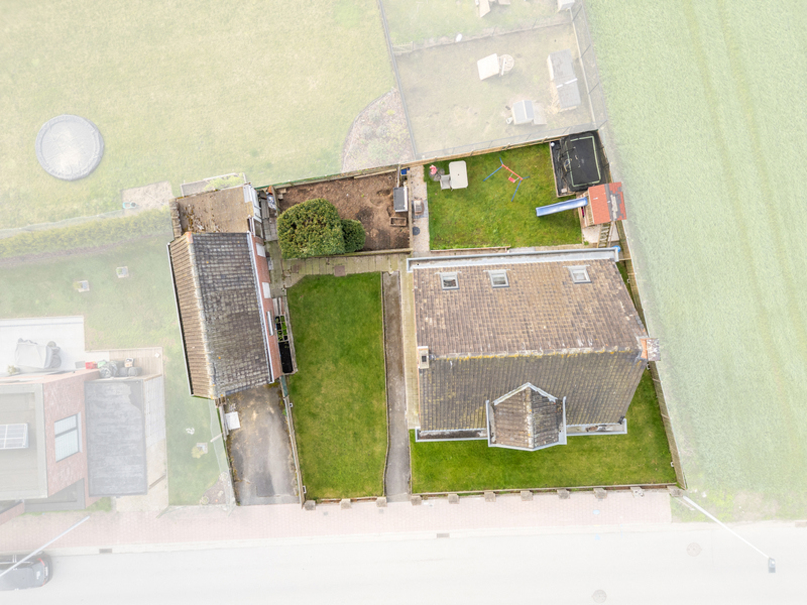 Rustig gelegen alleenstaande woning met tuin en garage. - foto 5