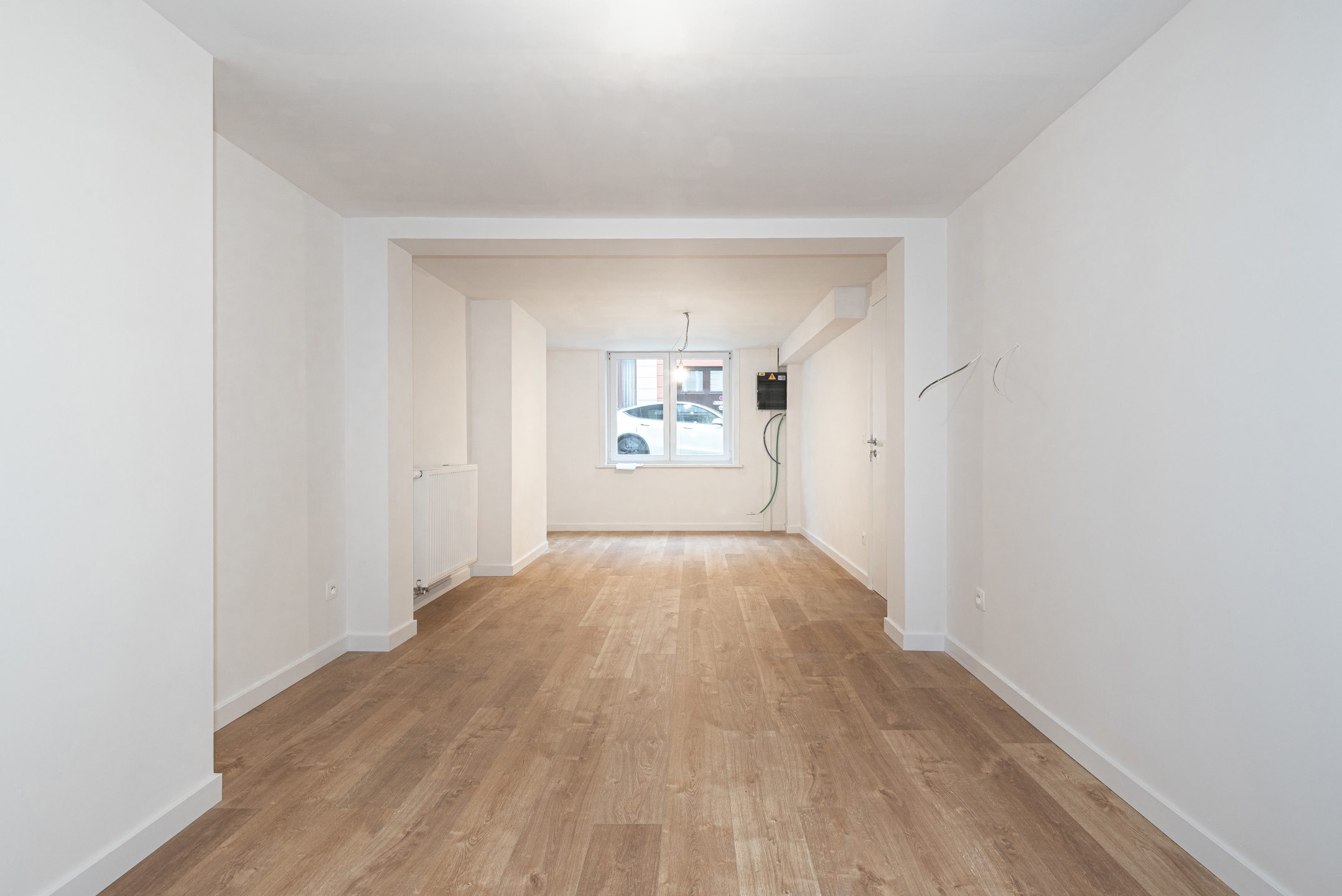 Instapklaar gerenoveerd 1-slpk app met koertje - foto 2