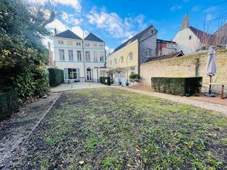 Brugge, aan de Sint-Annarei, DUBBEL APPARTEMENT( 250m²)  in een herenhuis met sublieme zichten, vooraan op de Sint-Annarei, achteraan op een...