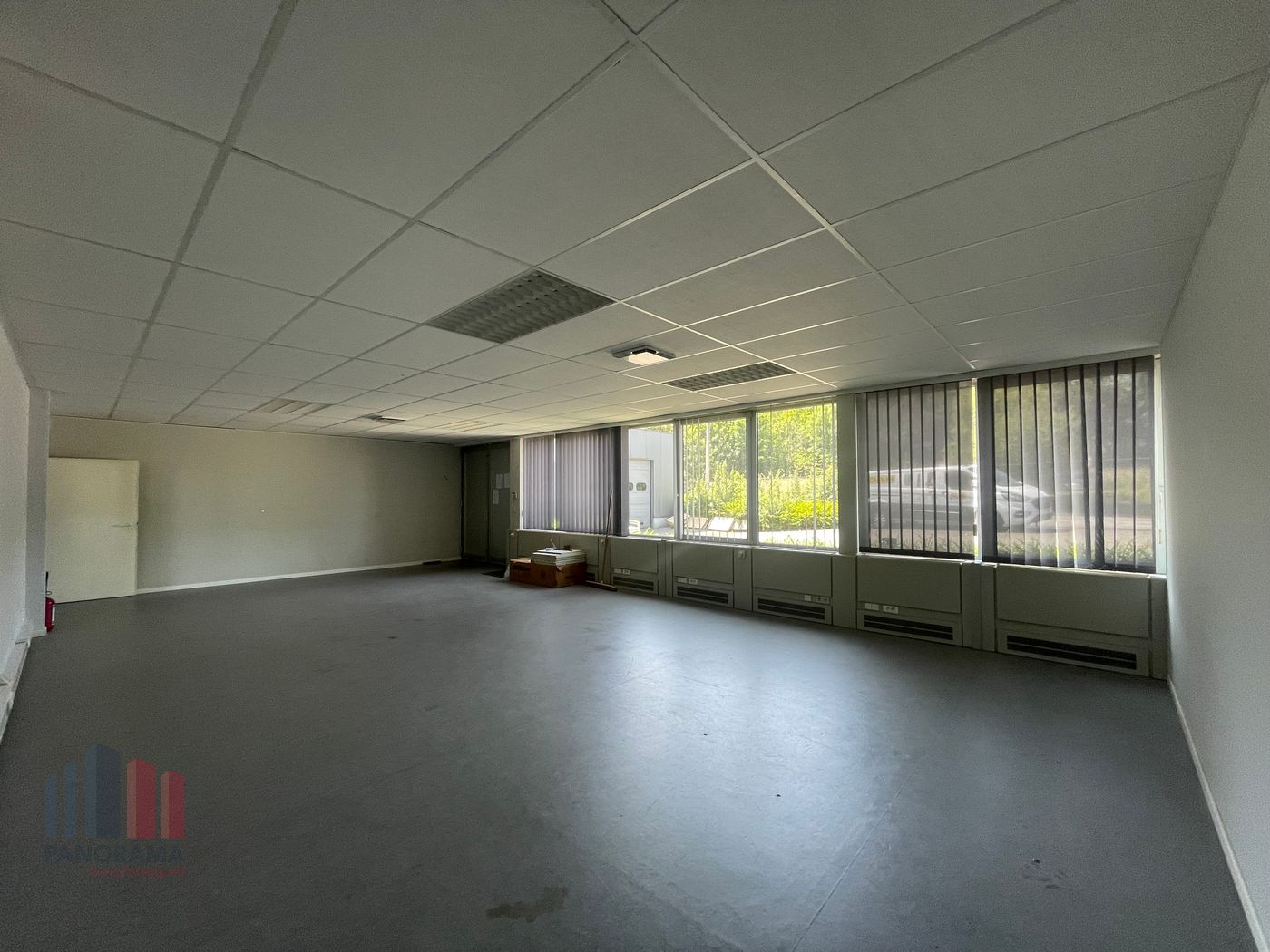 Kantoren en magazijnen met visibiliteit vanaf R0 - foto 2