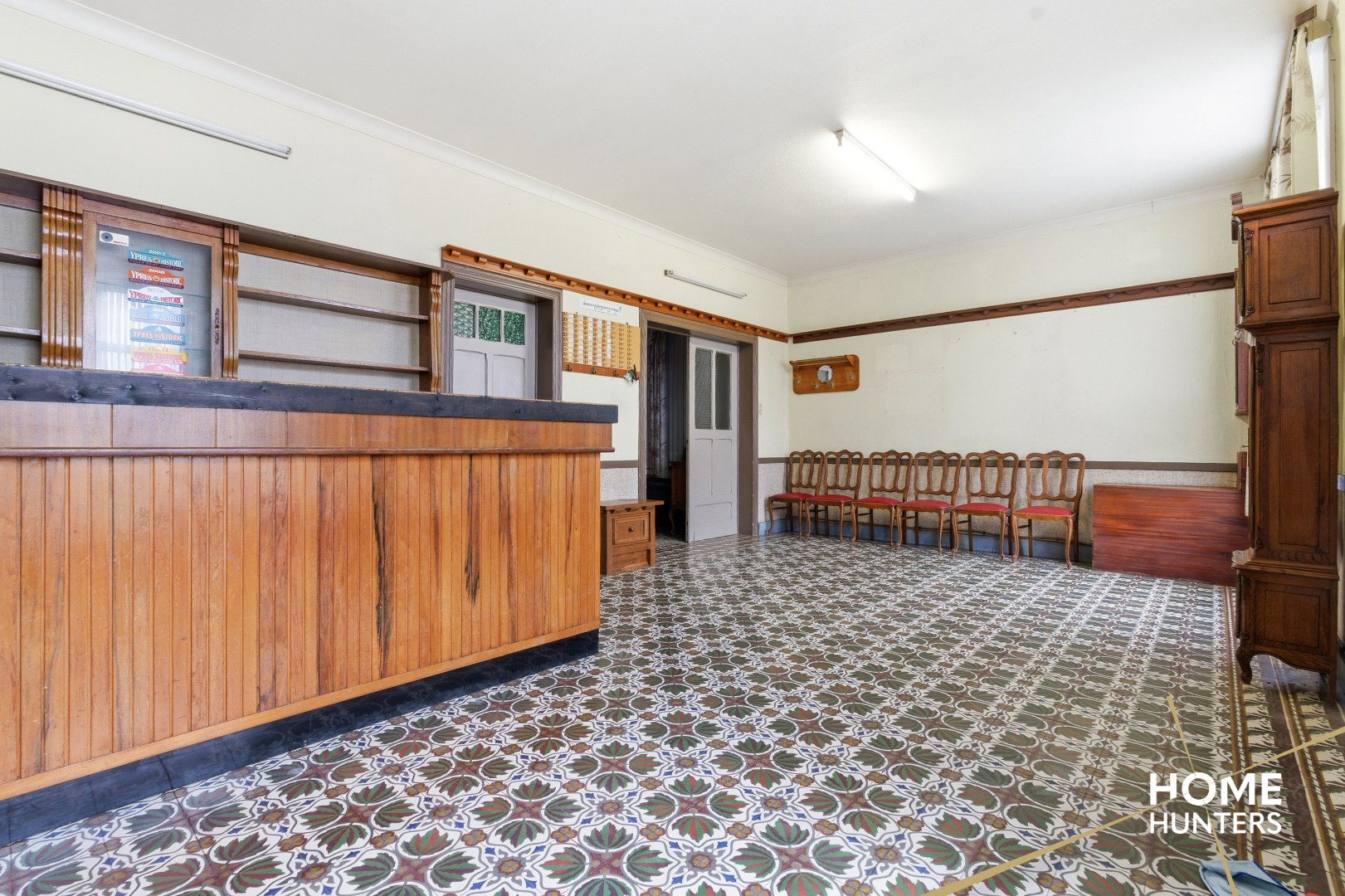 Woning met handelsruimte en garage op 515 m² - foto 3