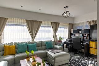 Gerenoveerde half-open bebouwing met garage in Sint-Amands op een perceel van 756m² ingedeeld als volgt: kelder, inkomhal, woonkamer met...