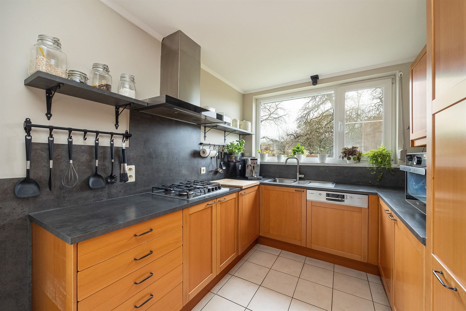 Instapklare woning met een zalige tuin! - foto 4