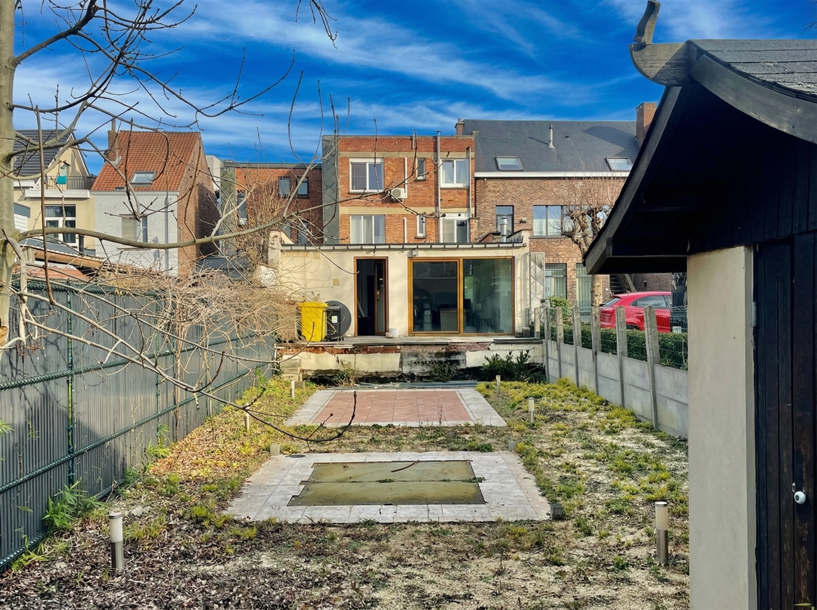 Handelsgelijkvloers van 232 m² op 4a 10ca met grote tuin! - foto 3