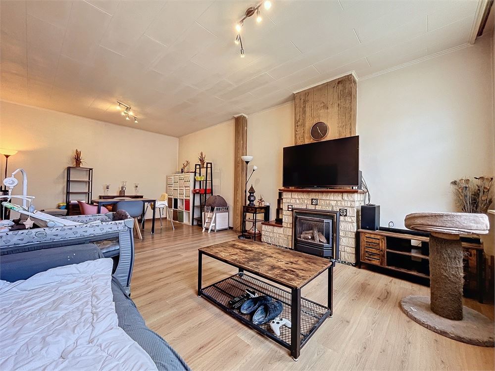 Grotendeels gerenoveerde woning met 4 slpks in Mortsel - foto 4