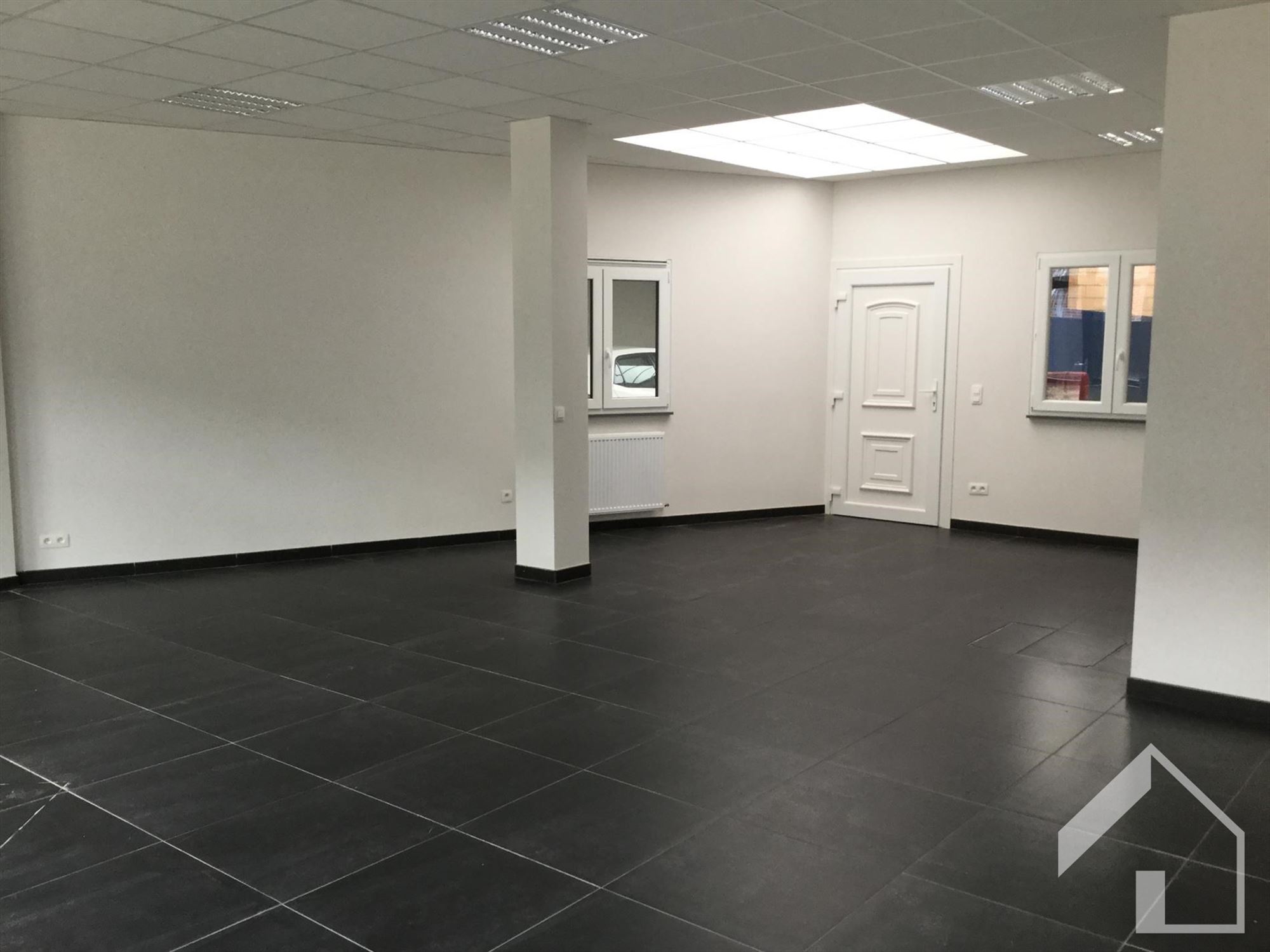 Commercial for rent in Brasschaat - photo 3