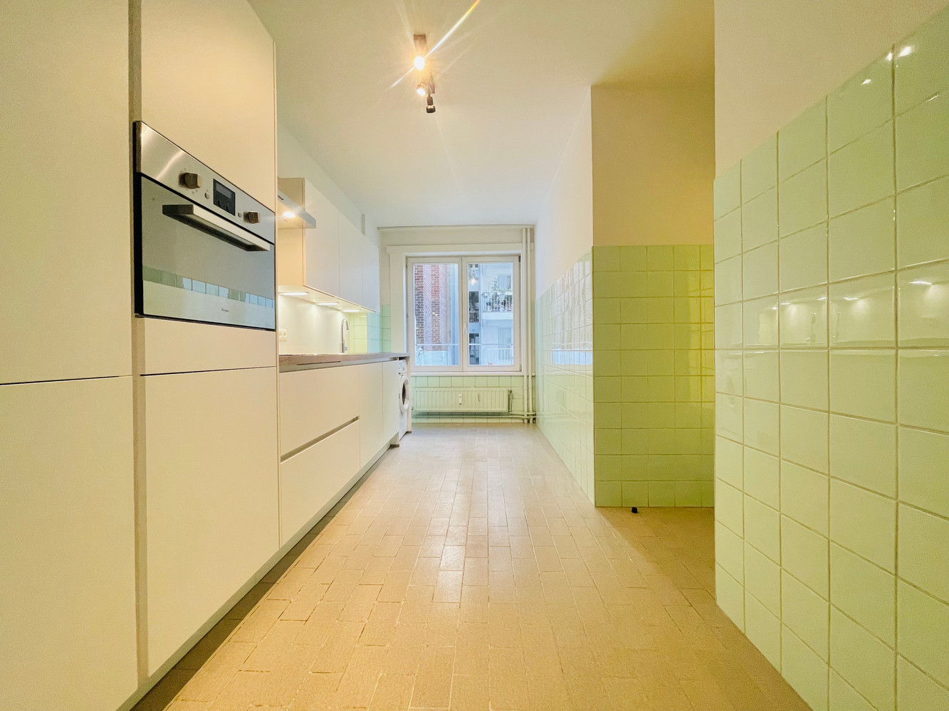 Instapklaar appartement met 3 slaapkamers en een zonnig terras in hartje Gent op de Kouter. - foto 5