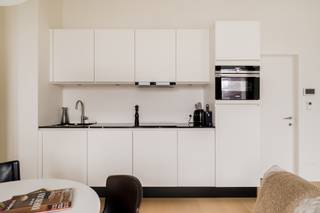 <div style="display: flex; justify-content:...