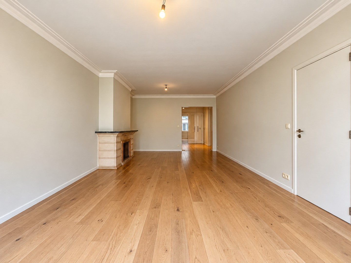 Ruim 2-slaapkamer appartement nabij Gent-Sint-Pieters - foto 4